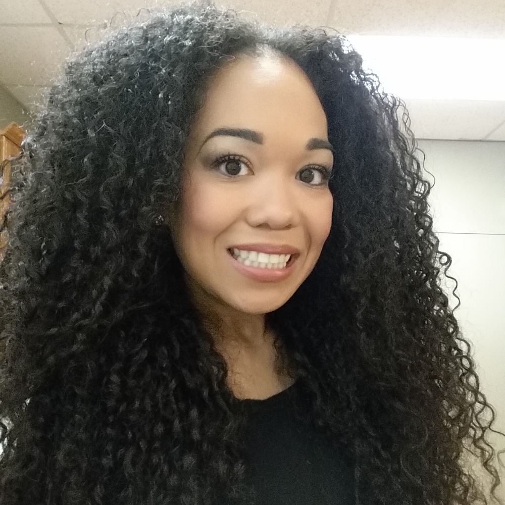 Meet your Posher, Yasmine